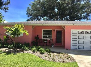 2715 45th St S, Gulfport, FL 33711