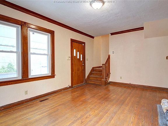 5th image of 828 Glendale Ave