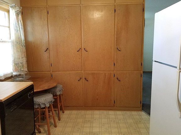 4th image of 1523 N B St