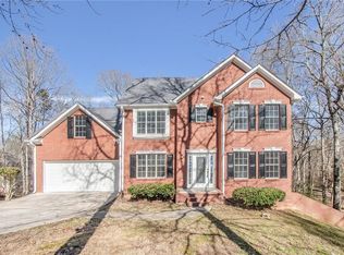 305 Hunters Gln, Fayetteville, GA 30215