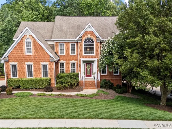 15554 Fox Cove Cir, Moseley, VA 23120