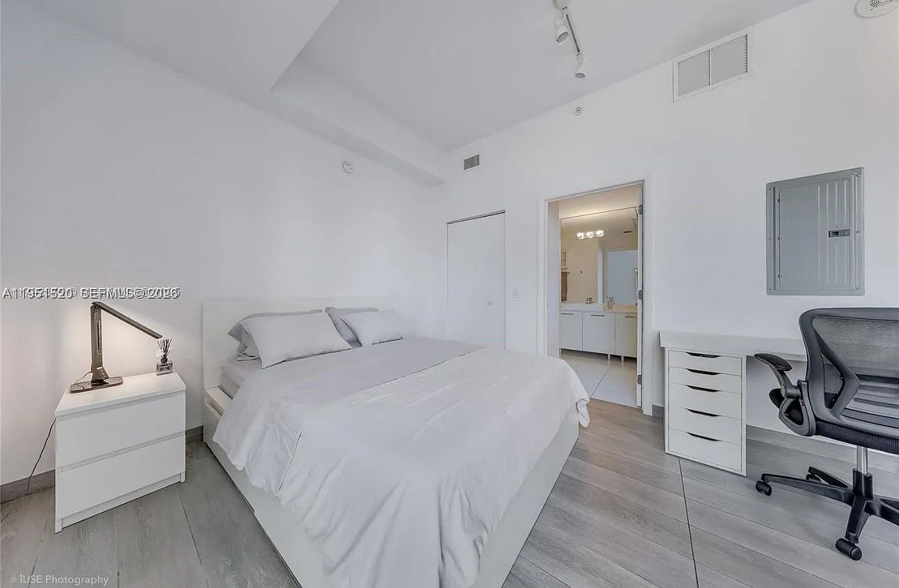 1 bed, 1.0 bath, 430 sqft, $2,700 — Photo 3