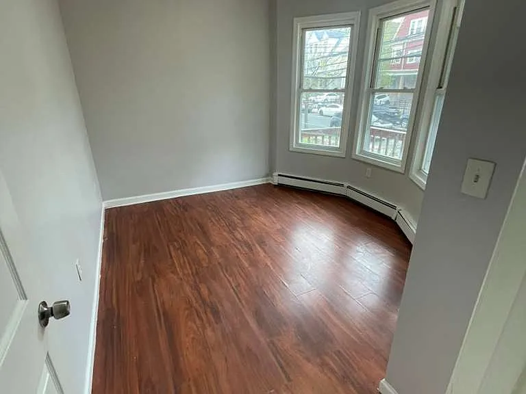 848 S 15th St #1F — Photo 6