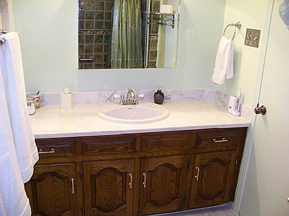3rd image of 11568 Drummond Dr