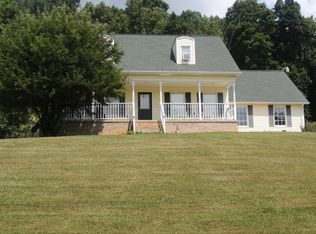 596 Fordtown Rd, Fall Branch, TN 37656