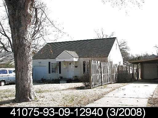 1st image of 1323 S Oswego Ave