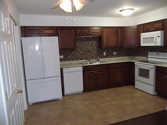 5th image of 9429 Bay Colony Dr APT 1S