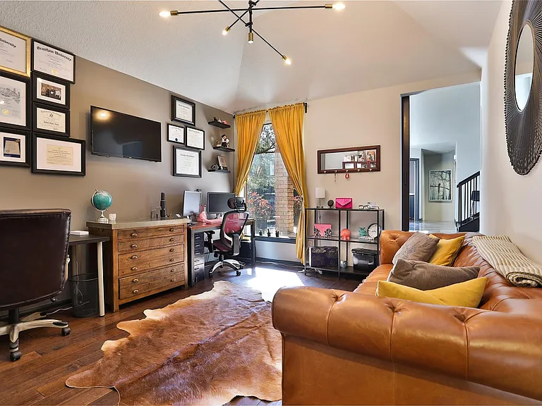 1818 Brookchester Dr — Photo 31