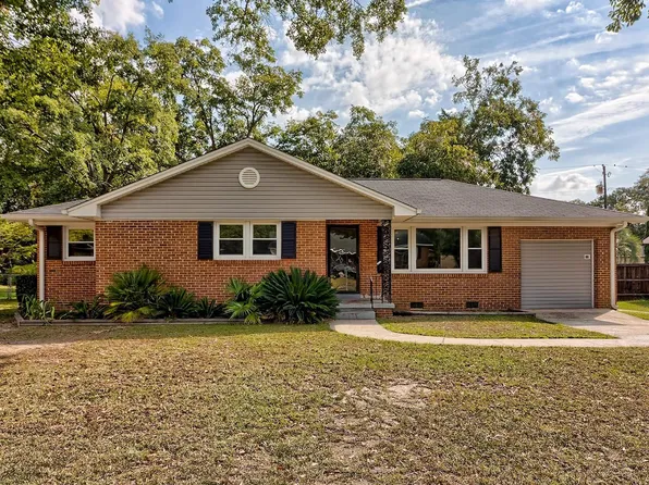 1719 Chadsworth Dr, Cayce, SC 29033