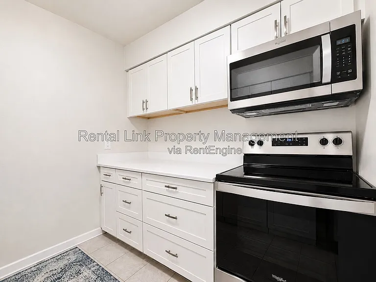 2709 Hidden Lake Blvd #C — Photo 8