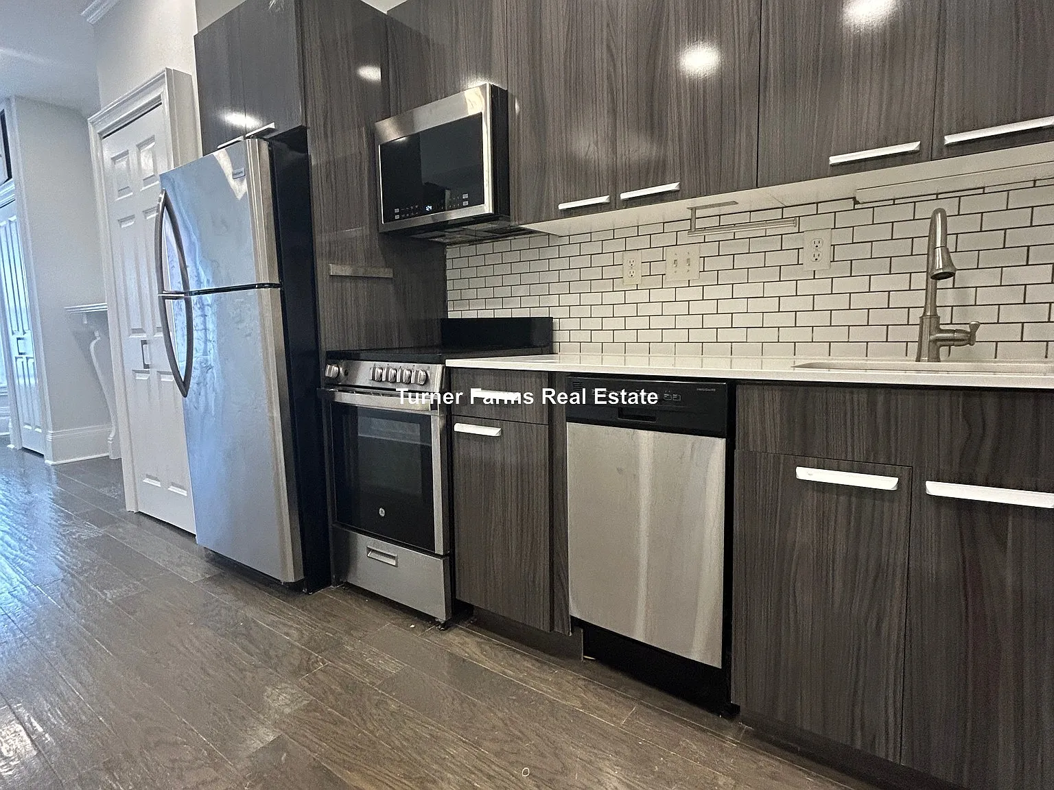 Studio, 9999 sqft, $2,700 — Photo 2