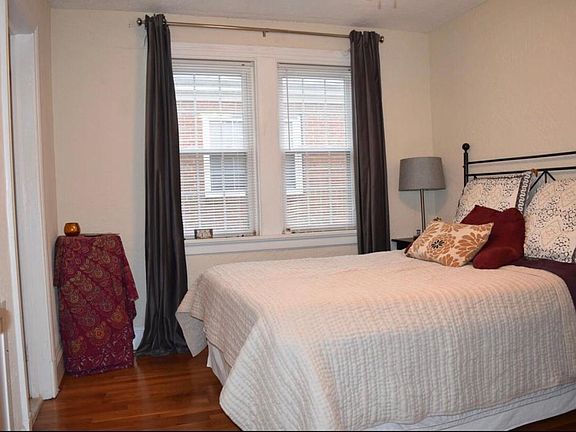 4th image of 2316 4th Ave S #4