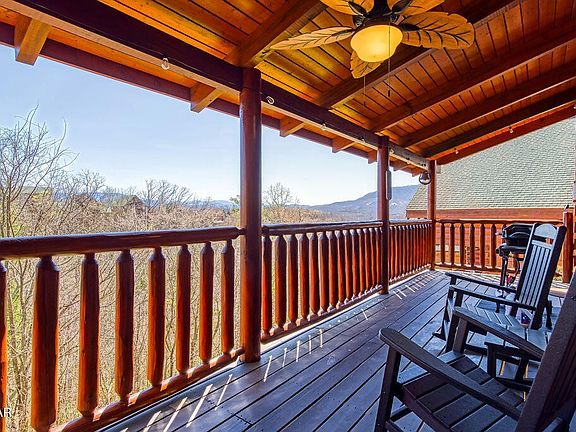 5th image of 1111 Towering Oaks Dr