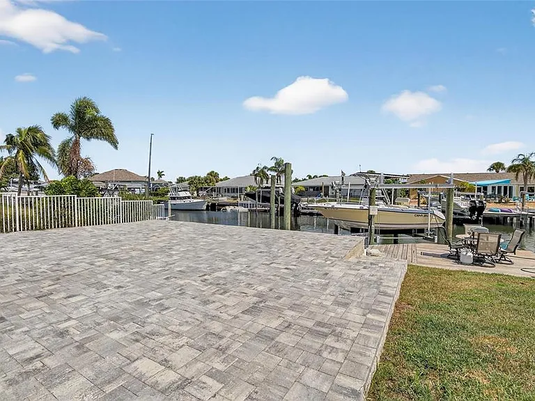 6337 Cocoa Ln — Photo 25