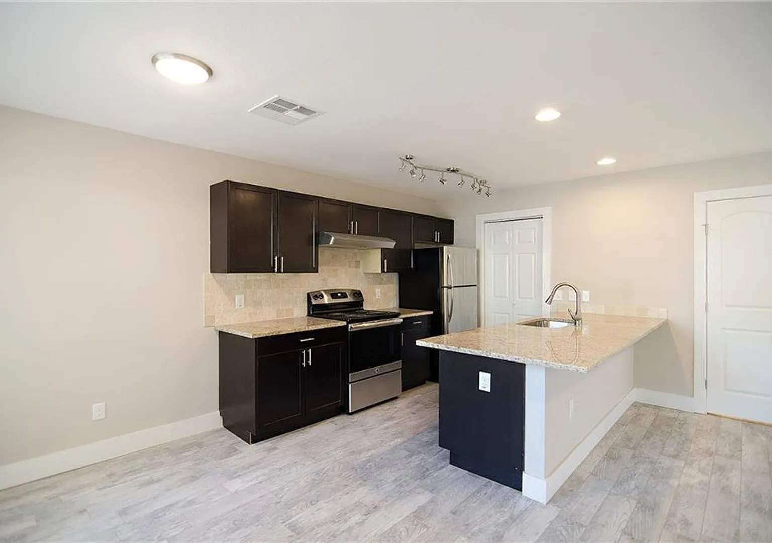 Updated 2-Story Townhome in Prime North Austin — Photo 3