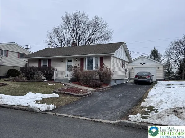 96 El Reno Ave, Nazareth, PA 18064