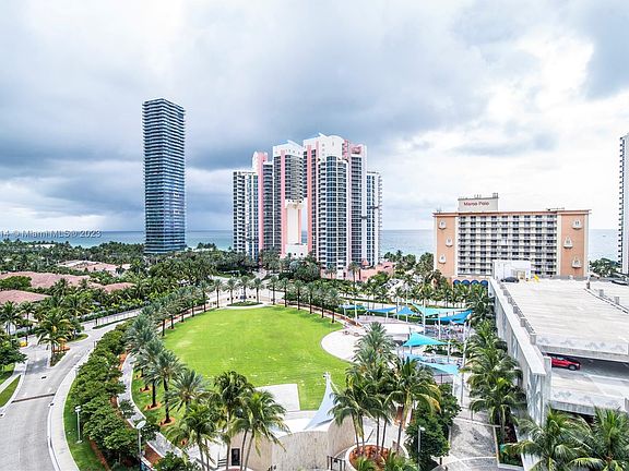 4th image of 19370 Collins Ave APT 1103