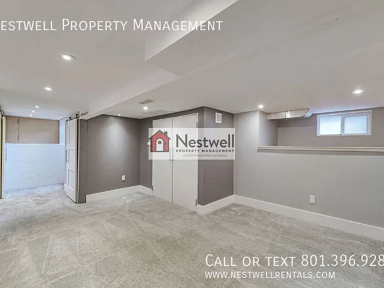 2471 S Douglas St — Photo 20