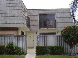 2905 SW 11th Pl, Deerfield Beach, FL 33442