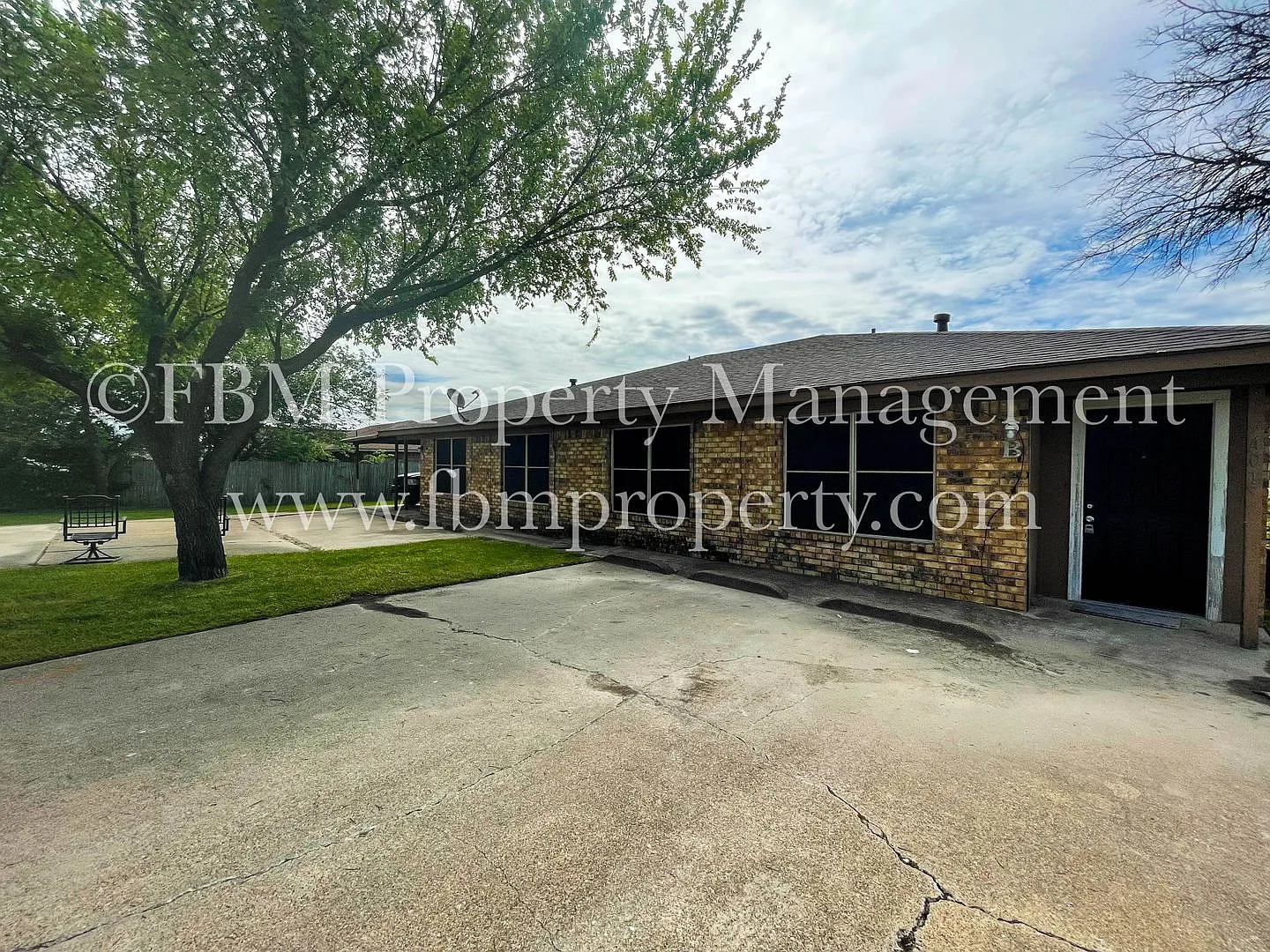 5669 Main St - Cozy 1 Bedroom, 1 Bathroom 4-Plex in Bardwell, TX! — Photo 1