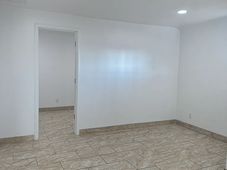 1818 E Monte Vista Rd #1 — Photo 5