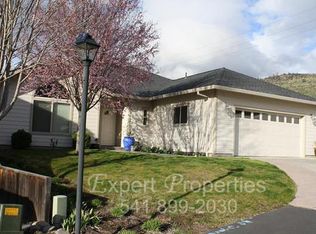 3480 Poppy Woods Dr, Medford, OR 97504