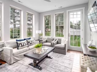 1033 Keenan Ct #11B, South Bend, IN 46615