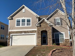 1454 Moss Creek Dr, Harrisburg, NC 28075