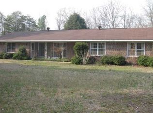 450 Esco Rd, Deatsville, AL 36022