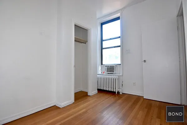 Rented by Bond New York | media 3