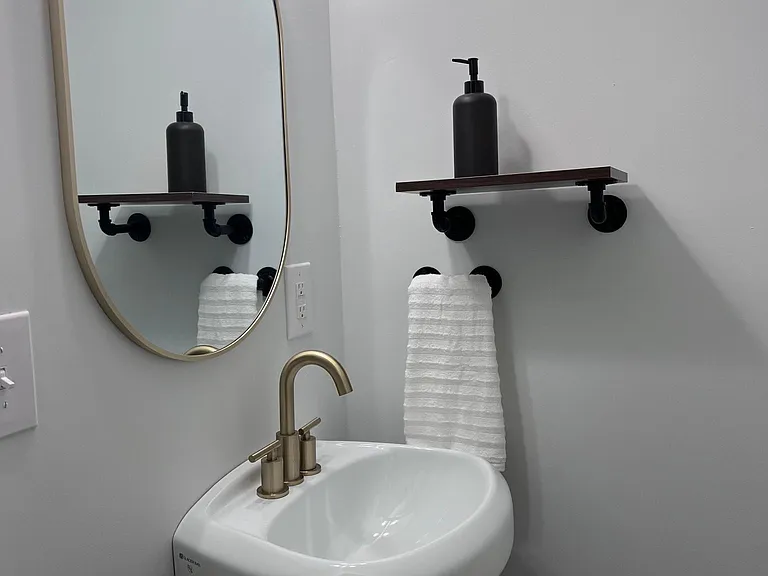 2464 Center Point Rd #A — Photo 12