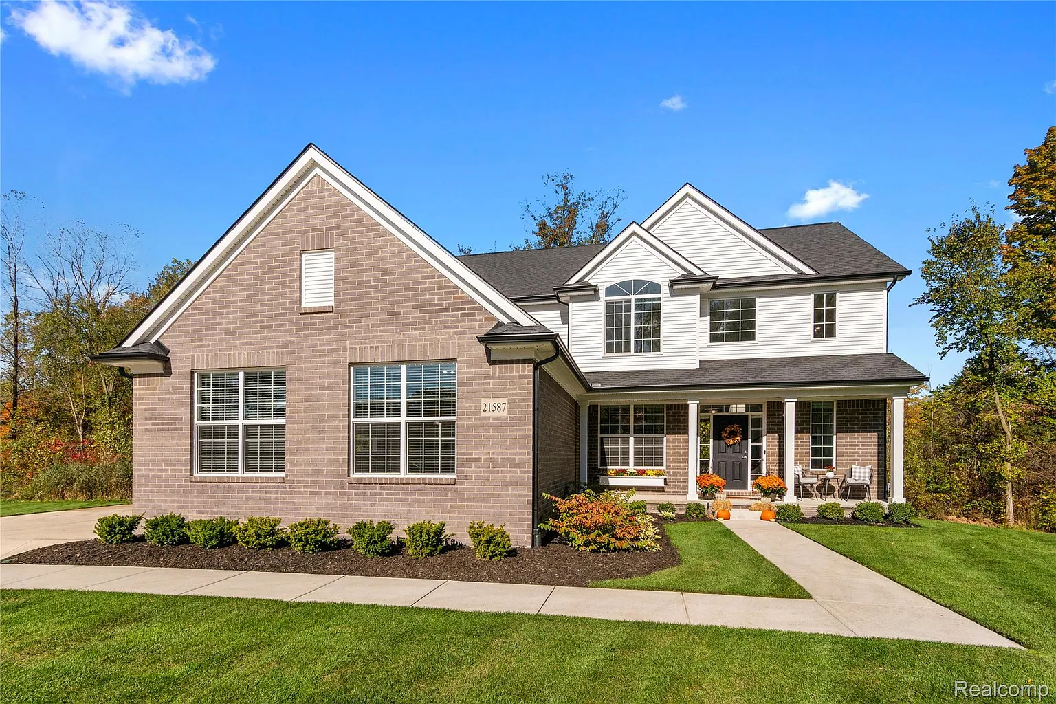 21587 Hasenclever Dr photo 1