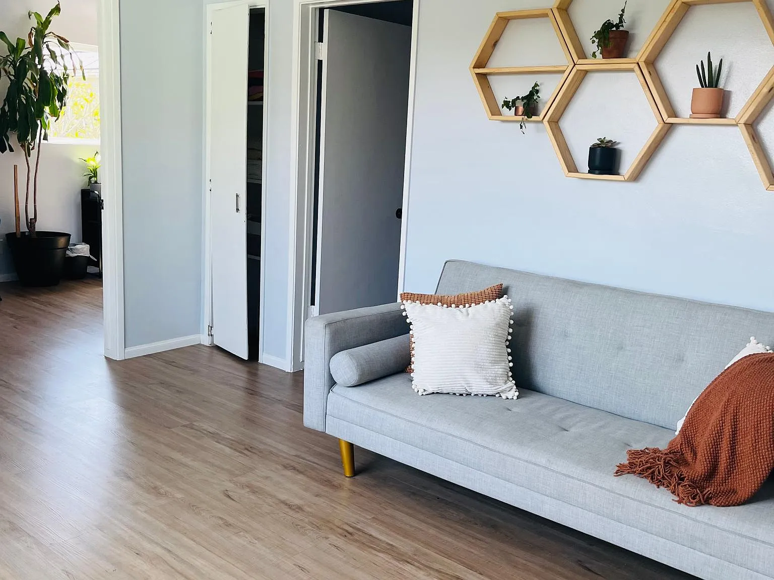 15607 S Wilton Pl — Photo 3