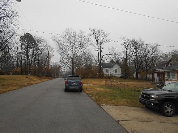 4th image of 4213 E 56th St