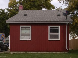 1206 10th Ave SW, Austin, MN 55912