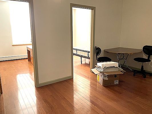 1st image of 29 Oliver St #4