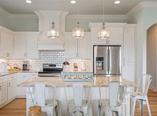 982 S Redfish St, Crystal Beach, TX 77650