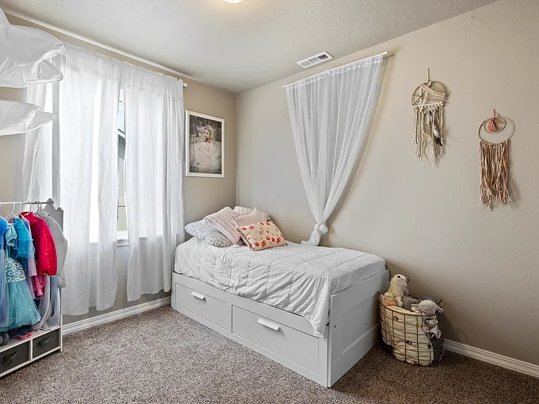 275 Wishkah Dr — Photo 6