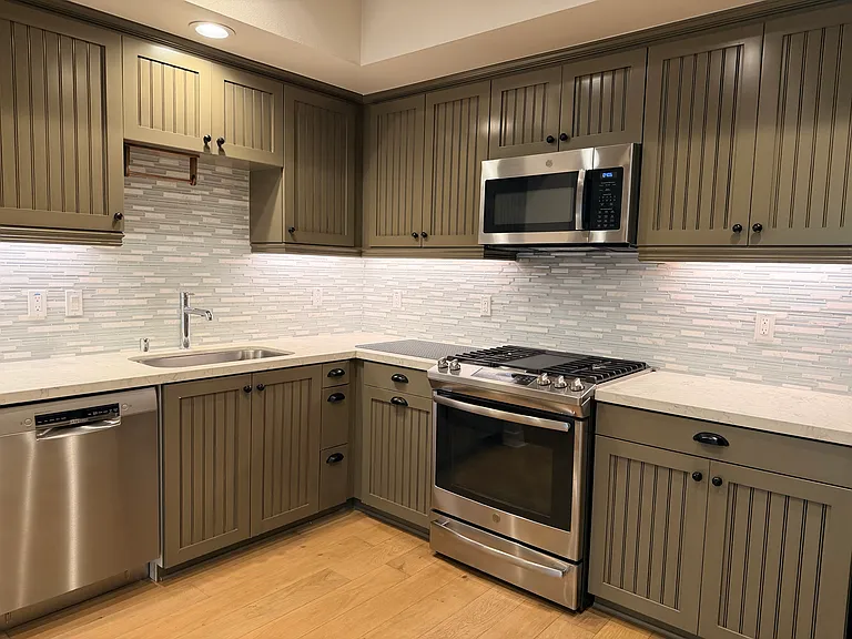 627 Deep Valley Dr #407 — Photo 3