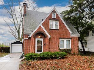 1520 N Clinton Blvd, Bloomington, IL