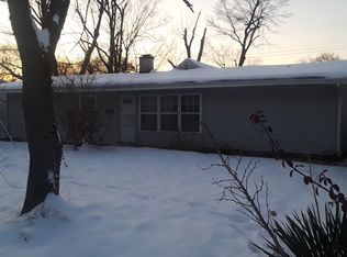 305 N 70th St, East Saint Louis, IL 62203