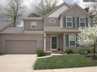 8750 Robinwood Ter, Macedonia, OH