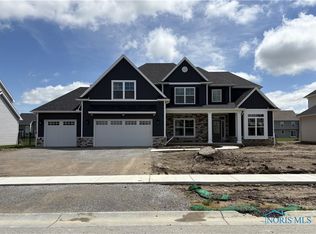 1004 Brampton Park Rd, Perrysburg, OH 43551