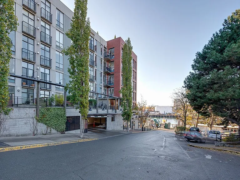 409 Swift St #312 — Photo 31