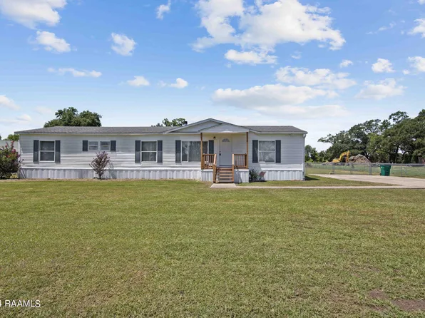1112 Melvin Dupuis Rd, Breaux Bridge, LA 70517