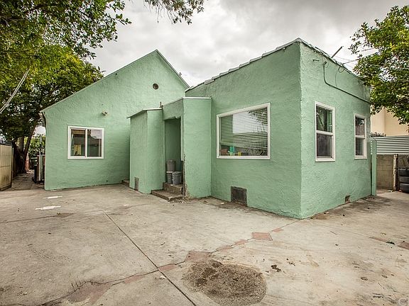 3rd image of 116 E Century Blvd
