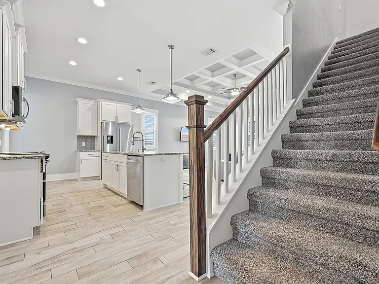 131 Magnolia Ave — Photo 35
