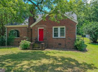 560 Athens St, Hartwell, GA 30643