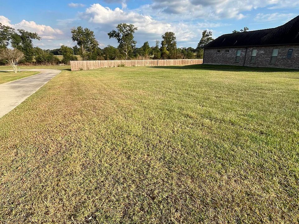 2nd image of 901 Emancipation Blvd