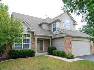 1375 Lily Ct, Grayslake, IL 60030